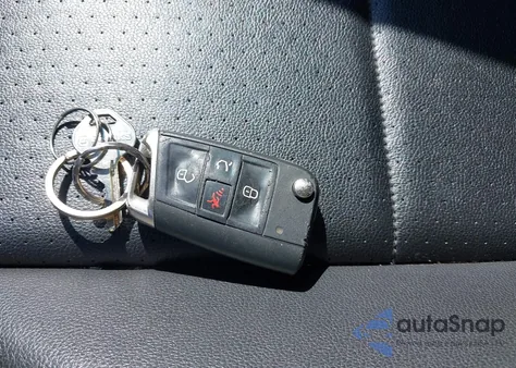 2021 Volkswagen Tiguan 2.0T Se/2.0T Se R-Line Black/2.0T Sel из США, поврежденный, VIN 3VV2B7AX7MM101564